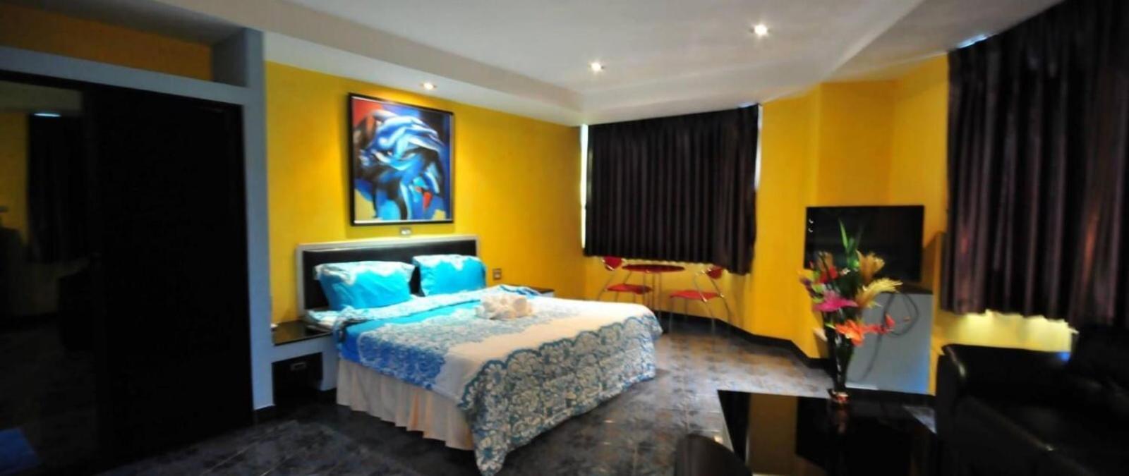 Koenig Hotel Pattaya Near Walking Street Luaran gambar